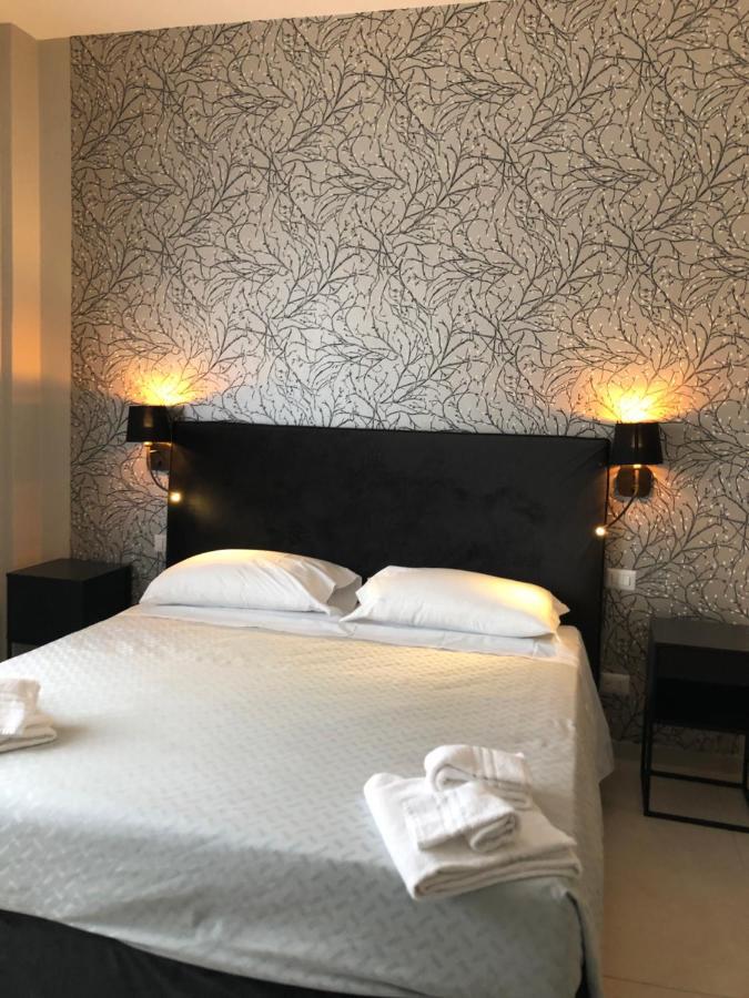 Dante 11 Guesthouse Bari Extérieur photo
